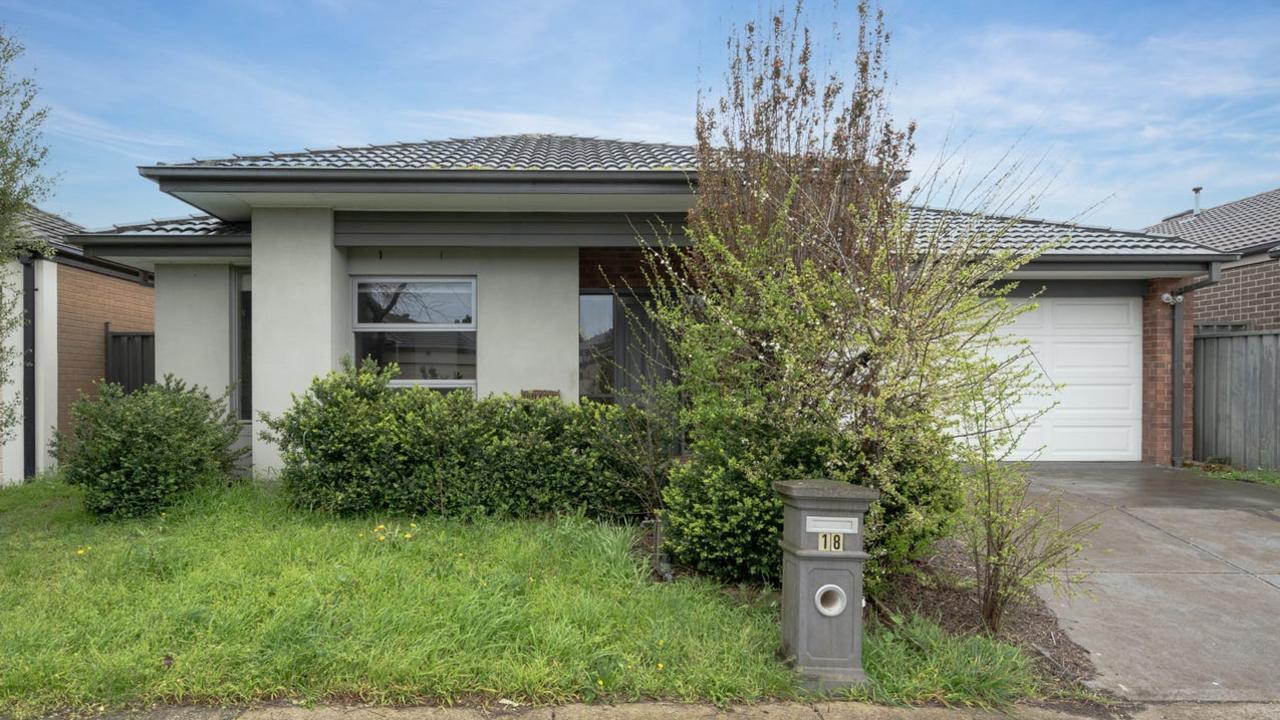 18 Torbreck Ave, South Morang is listed for rent.