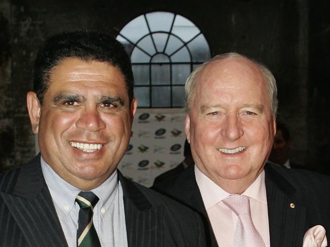 Wallabies legends Mark Ella (left) and Alan Jones arrive at the John Eales Medal Awards in Sydney, Thursday, Oct. 22, 2009. (AAP Image/Sergio Dionisio) NO ARCHIVING