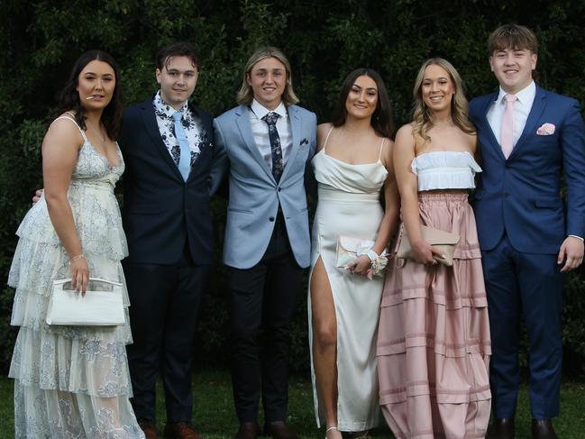 In pictures: Eastern Fleurieu R-12 School formal