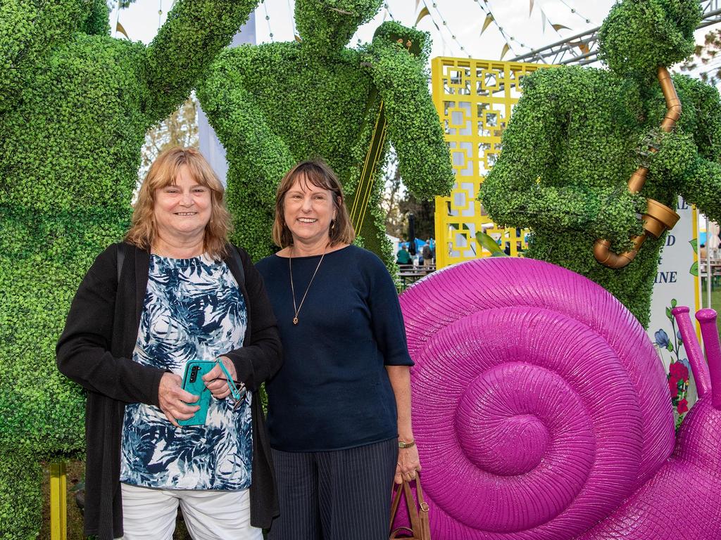 Robyn Thomas and Leanne Festing at the Festival of Food and Wine, Queens Park, Toowoomba Carnival of Flowers. Friday September 9, 2022 Picture: Bev Lacey