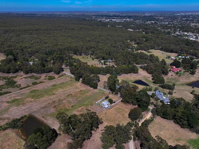 The distance from Samantha Murphy’s house (bottom right) to the Woowookarung Regional Park. Picture: Ian Wilson