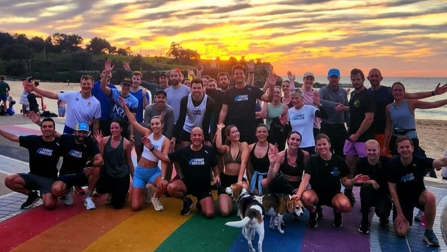 The Coogee Run Club runs together four mornings a week in Sydney. Image: Coogee Run Club