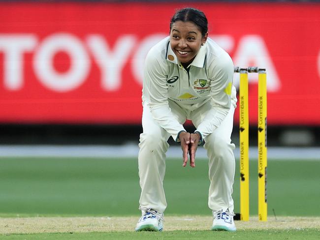 MELBOURNE, AUSTRALIA - JANUARY 30: Alana King of Australia reacts during day one of the Women's Ashes Test Match between Australia and England at Melbourne Cricket Ground on January 30, 2025 in Melbourne, Australia. (Photo by Daniel Pockett/Getty Images)