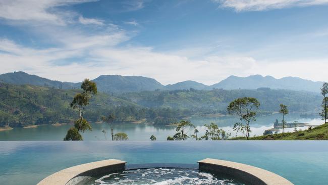 Poolside view of Castlereagh Lake, Ceylon Tea Trails