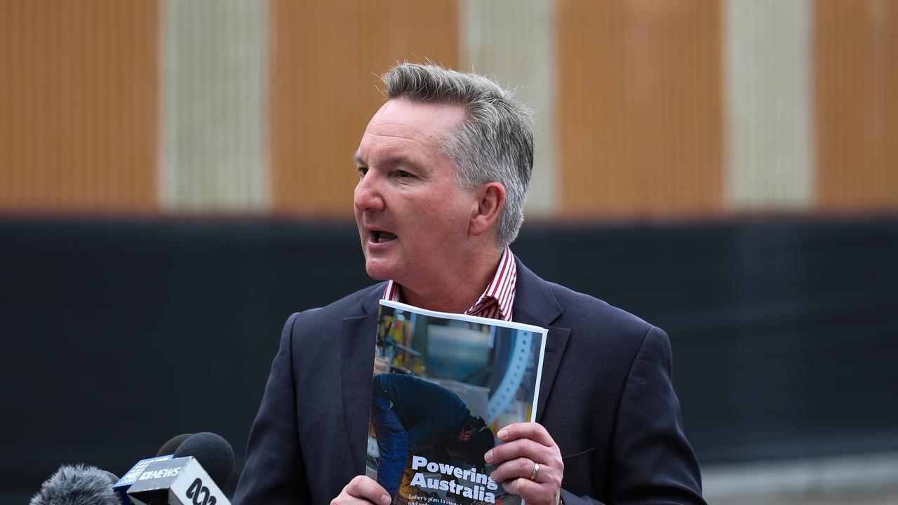 Labor’s spokesperson for climate change and energy Chris Bowen has confirmed there are no exceptions for coal mines. Picture: NCA Newswire / Gaye Gerard