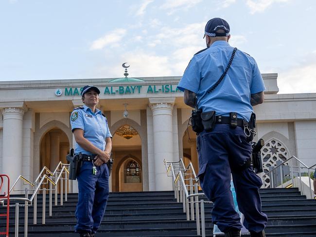 SYDNEY, AUSTRALIA - NewsWire Photos - MARCH 4, 2025:   A police investigation is underway following a disturbing threat to a mosque in Western Sydney. Police outside the Australian Islamic House – Masjid Al-Bayt Al-Islami in Edmonson on Tuesday night.  Picture: NewsWire / Thomas Lisson