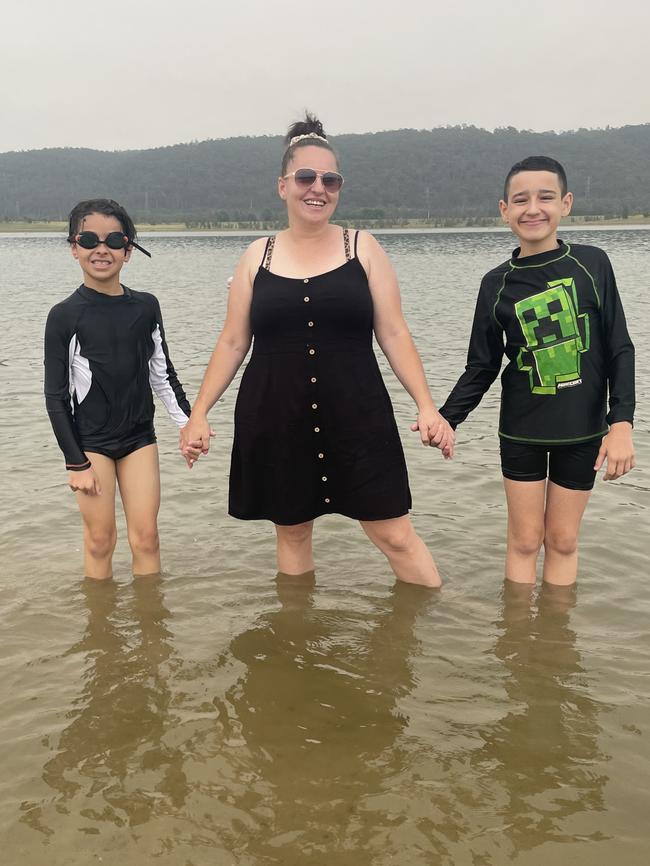 Amy Galea with sons Jeremy and Dominic at Penrith Beach