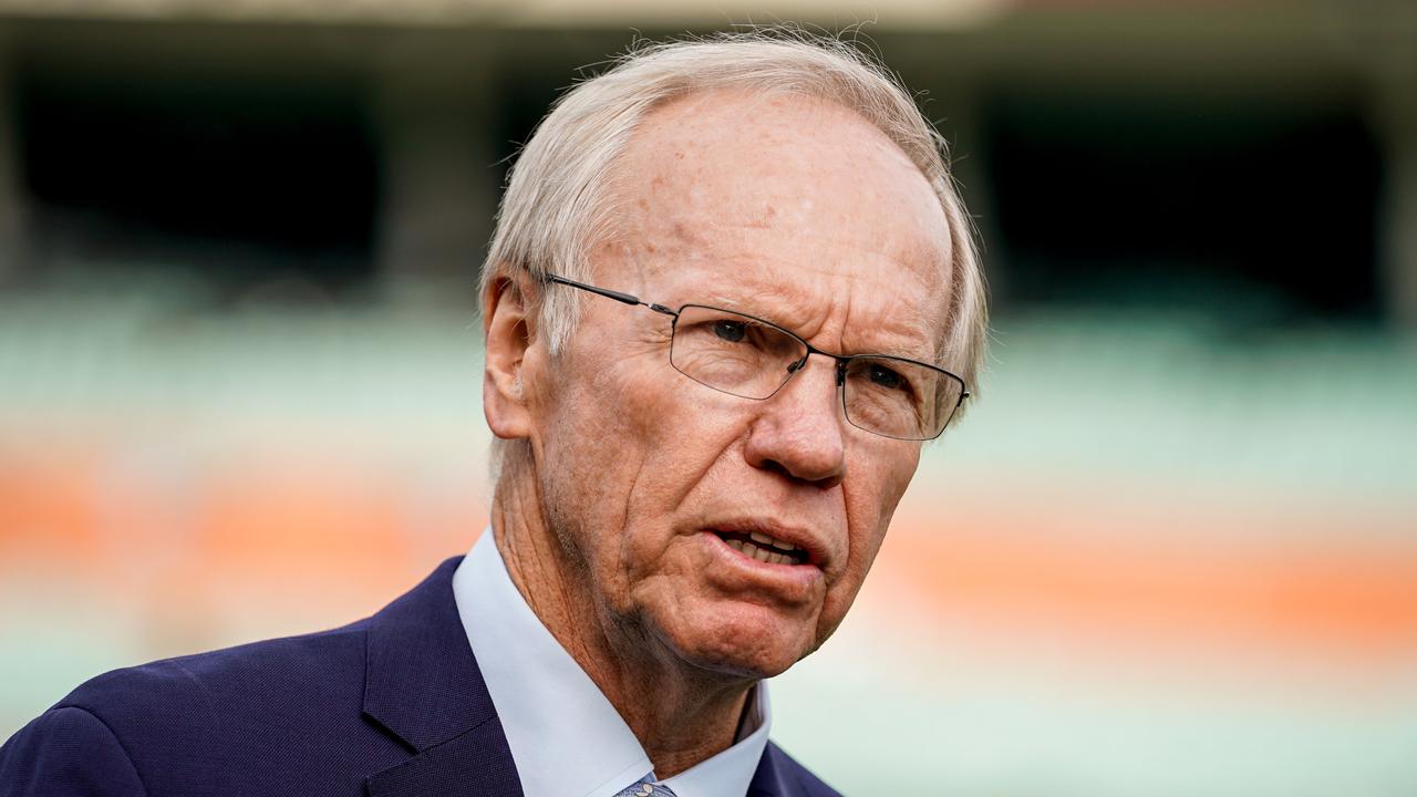 Peter Beattie has urged Annastacia Palaszczuk to groom her successor.