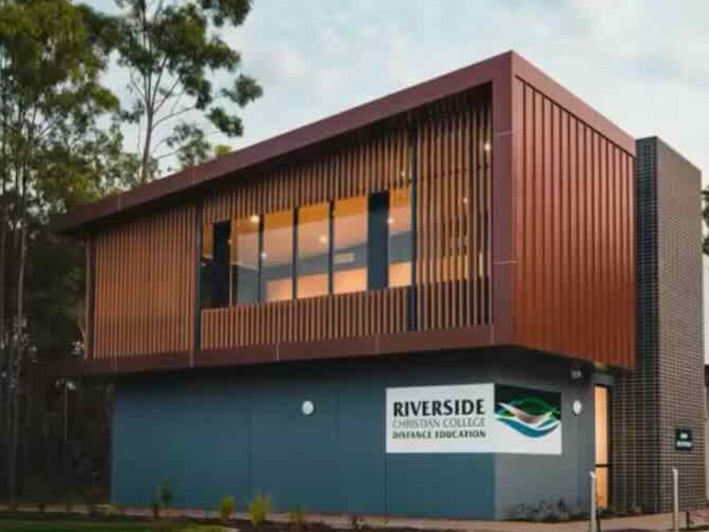 Badge Constructions won the award for best education facility up to $10 million for the Riverside Distance Education Centre at the 2023 Wide Bay Burnett Housing &amp; Construction Awards.