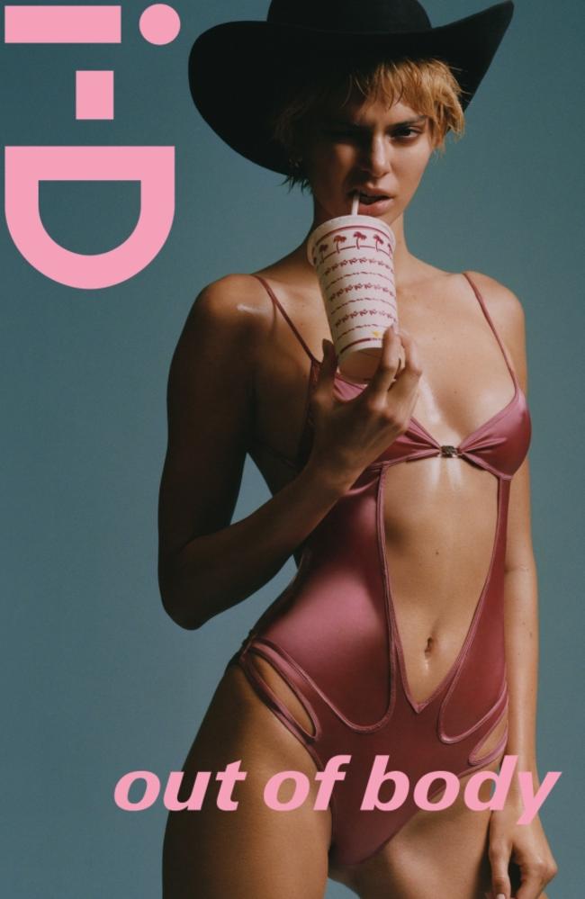 Kendall Jennerf Strips Nude For I D Mag Shoot Geelong Advertiser