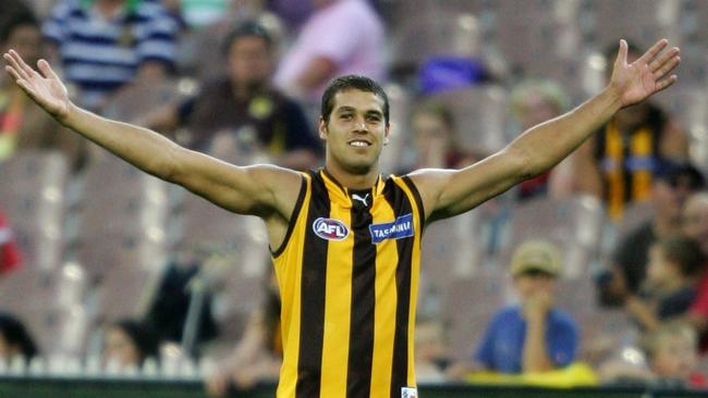 Lance Franklin kicked 113 goals in 2008, reaching a century in Round 22. 