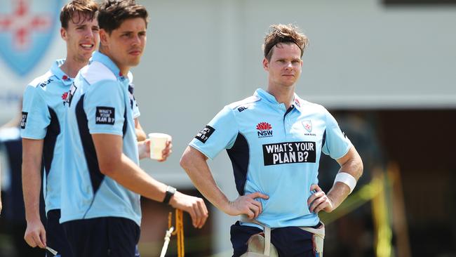 Steve Smith takes part in a training session with the NSW Blues. Picture. Phil Hillyard