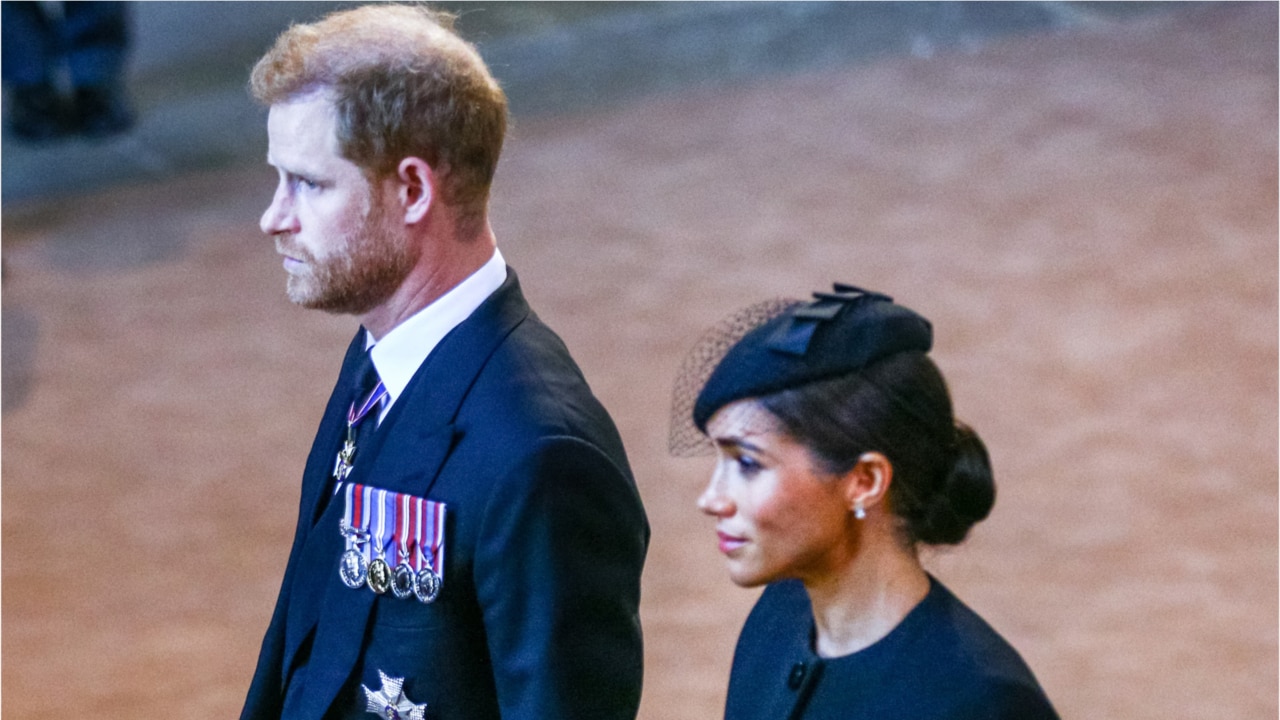 Royally ‘snubbed’: Harry And Meghan Denied Flight On Air Force One ...