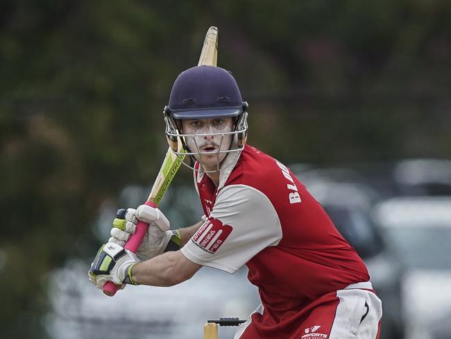 Brendan Morris batting for Mordialloc. Picture: Valeriu Campan