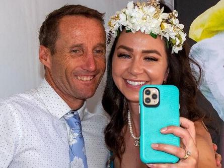 Damien Oliver meets the fans and poses for selfies where his incredible journey began in Perth. Picture: Western Racepix.