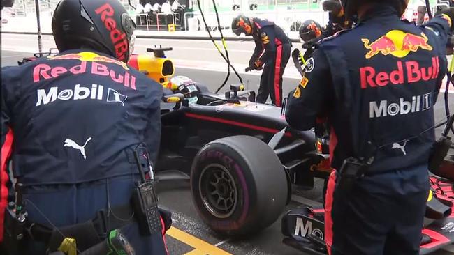 Daniel Ricciardo retires from the Mexican Grand Prix. Pic: FOX SPORTS