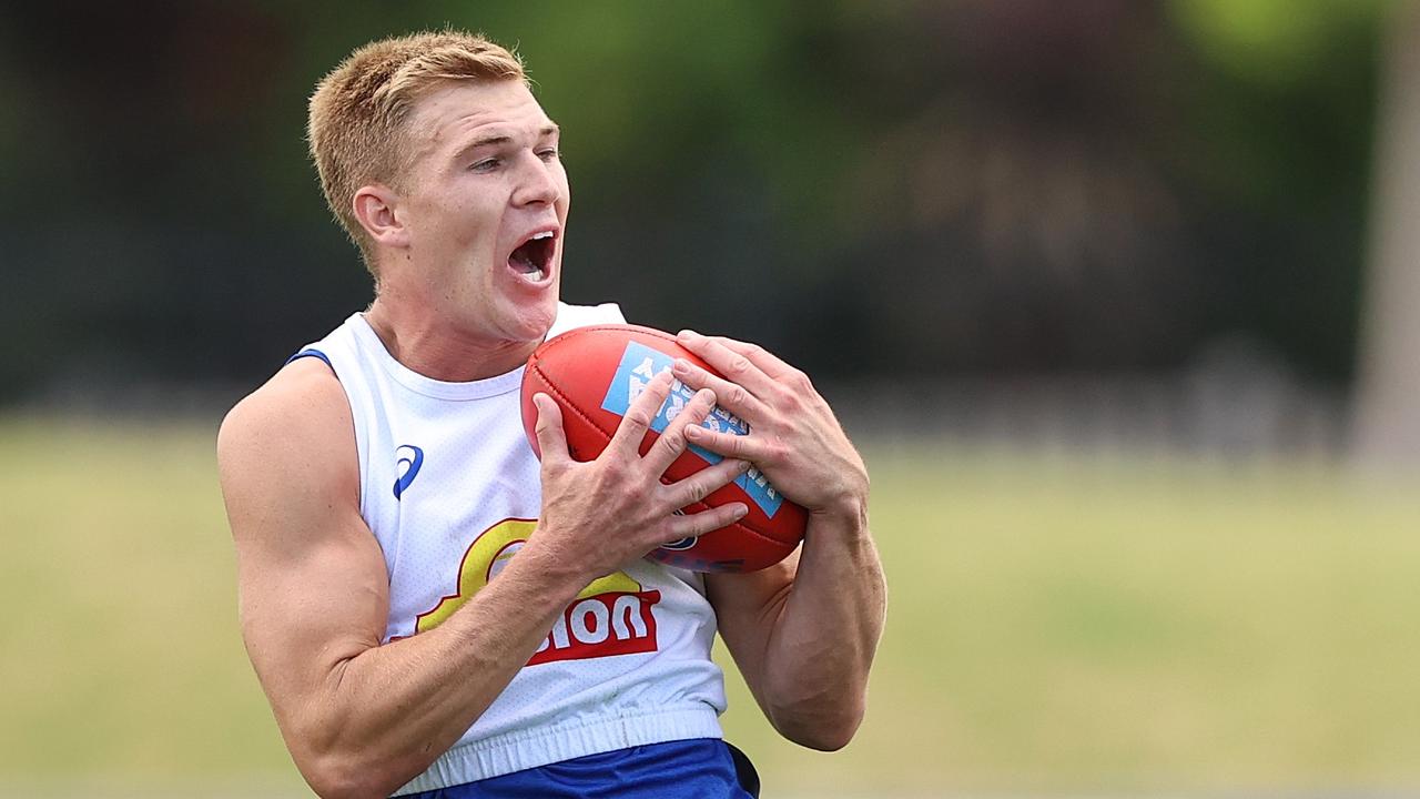 Robbie McComb debuting in Round 1 would give KFC SuperCoaches plenty to consider.