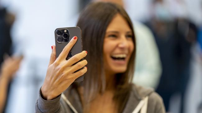 Apple released its Apple iPhone 13 models and new iPad Mini in Australia on September 24. Picture: Ming Yeung/Getty Images