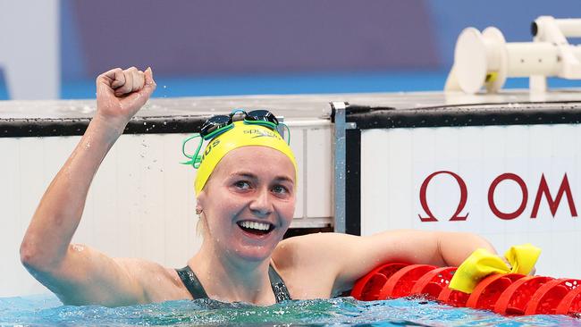 Ariarne Titmus celebrates after winning the gold medal in the Women's 400m Freestyle Final at the Tokyo 2020 Olympic Games. Picture: Maddie Meyer/Getty Images