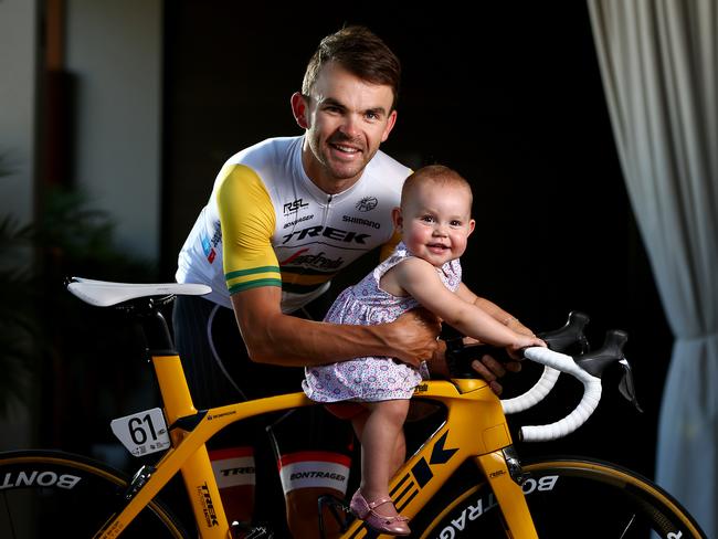 Jack Bobridge with his young daughter Amellie. Picture: Sarah Reed.