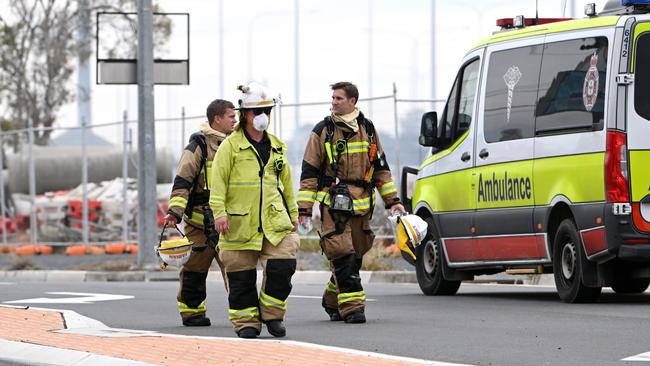 Firefighters are at the scene of the Slacks Creek blaze. Picture: Dan Peled / NCA NewsWire