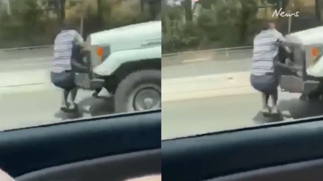 Incredible footage of man stuck on bullbar for 3km in Sydney traffic