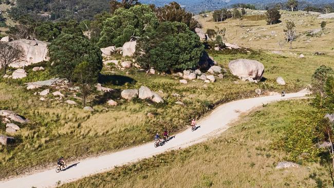 Cyclists riding in the beautiful country at Tenterfield (Photo: Angry Bull Trail)