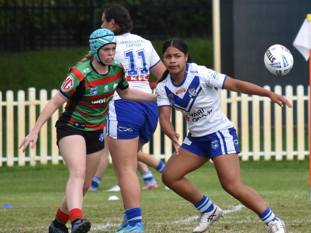 Evelyn Roberts gets a pass away as Sophia Brightwell watches on. Picture: Sean Teuma. Lisa Fiaola Cup