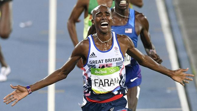 Britain's Mo Farah wins the gold medal in the men's 5000-meter final during the athletics competitions of the 2016 Summer Olympics at the Olympic stadium in Rio de Janeiro, Brazil, Saturday, Aug. 20, 2016. (AP Photo/Martin Meissner)