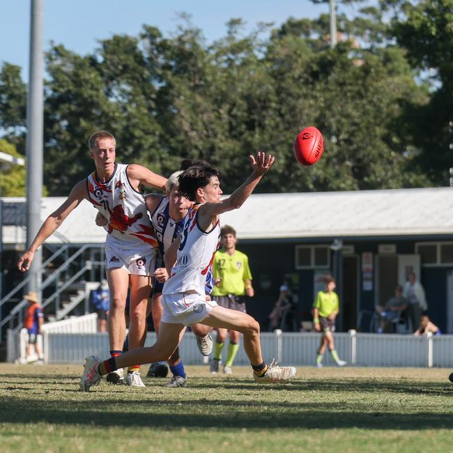 QAFL Colts action between the Mt Gravatt Vultures and Noosa. Picture: Stephen Archer.