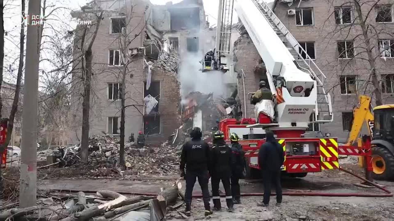 Mayor Warns Victims Likely Buried Under Rubble After Russian Strike in Zelensky's Hometown