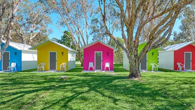 9 best budget hostels, motels and caravan parks in Byron Bay | escape ...