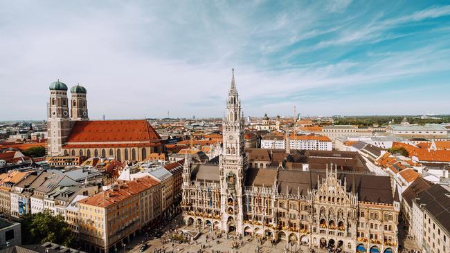 Marienplatz square with New Town Hall and Frauenkirche (Cathedral of Our Lady).