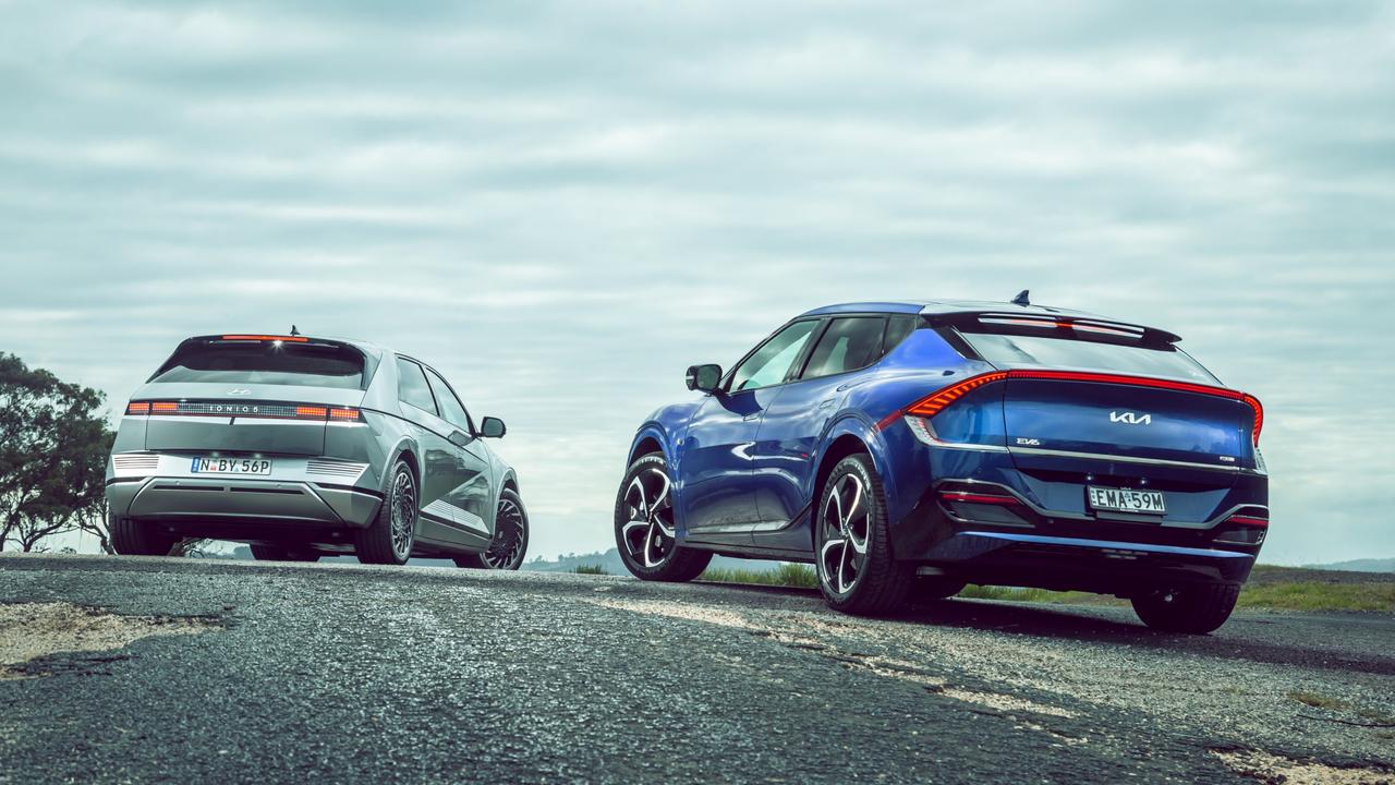 Both are capable of ultra-fast charging.