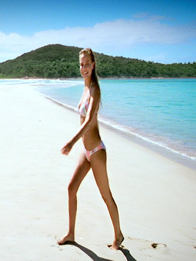 Lara Bingle in the now infamous "Where the bloody hell are you?" tourism commercial.