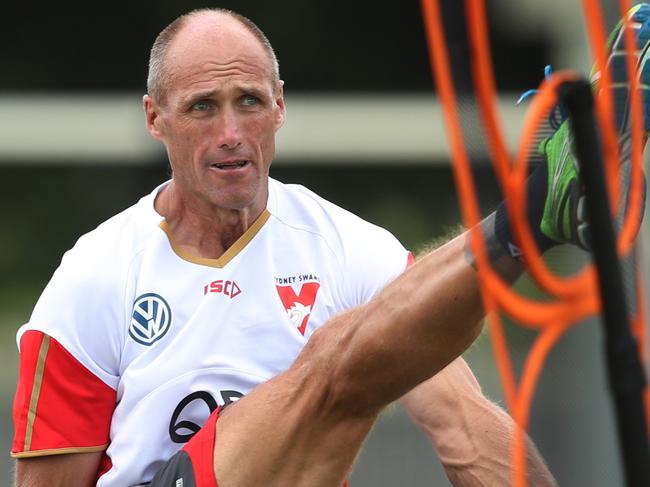Swans plug in Lockett in major coup