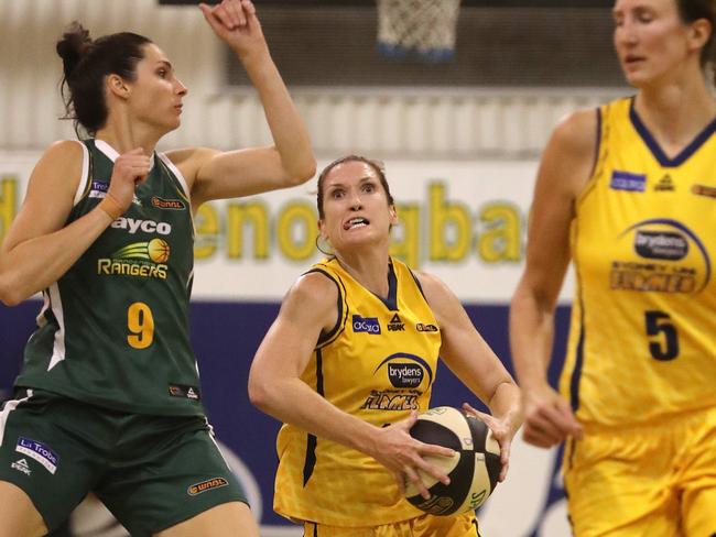 Sydney Uni Flames’ Belinda Snell has a shot from half court..Picture: Michael Klein