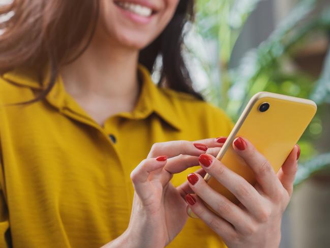 The ACCC is encouraging Telstra, Optus and Vodafone mobile customers to compare the prices and features offered by other providers.