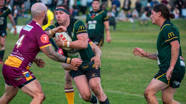 Shellharbour Stingrays Vs Sharks at Flinders Field Tommy Warner With a big charge into the line. Picture: Thomas Lisson