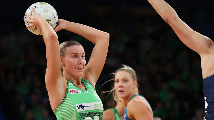 PERTH, AUSTRALIA - JUNE 25: Sasha Glasgow of the Fever looks to pass the ball during the Super Netball Semifinal match between Melbourne Vixens and West Coast Fever at RAC Arena, on June 25, 2023, in Perth, Australia. (Photo by Paul Kane/Getty Images)