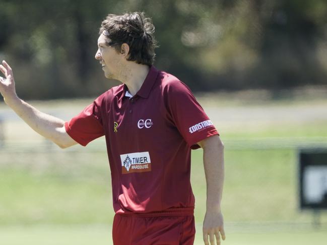 Jamie McCall bowling for Red Hill. Picture: Valeriu Campan