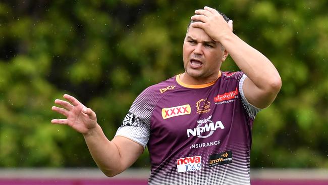 Broncos coach Anthony Seibold gave his forwards a half time spray during their round 3 NRl clash with the Dragons. Picture: AAP