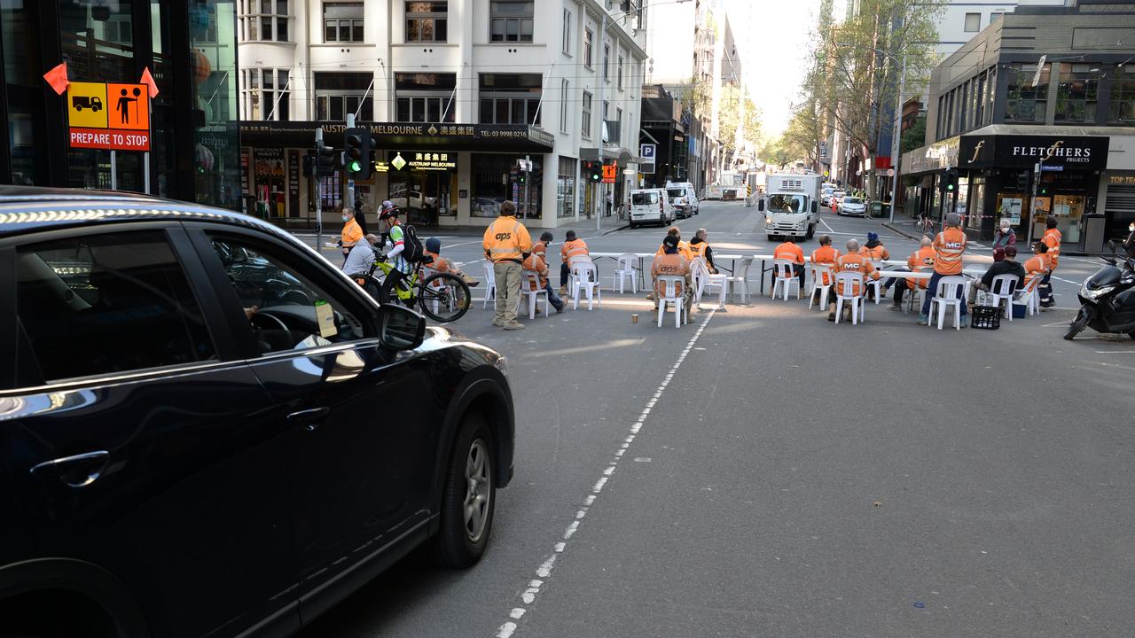 Tradies blocked roads in protest of the new tea room rules. Picture: NCA NewsWire / Andrew Henshaw