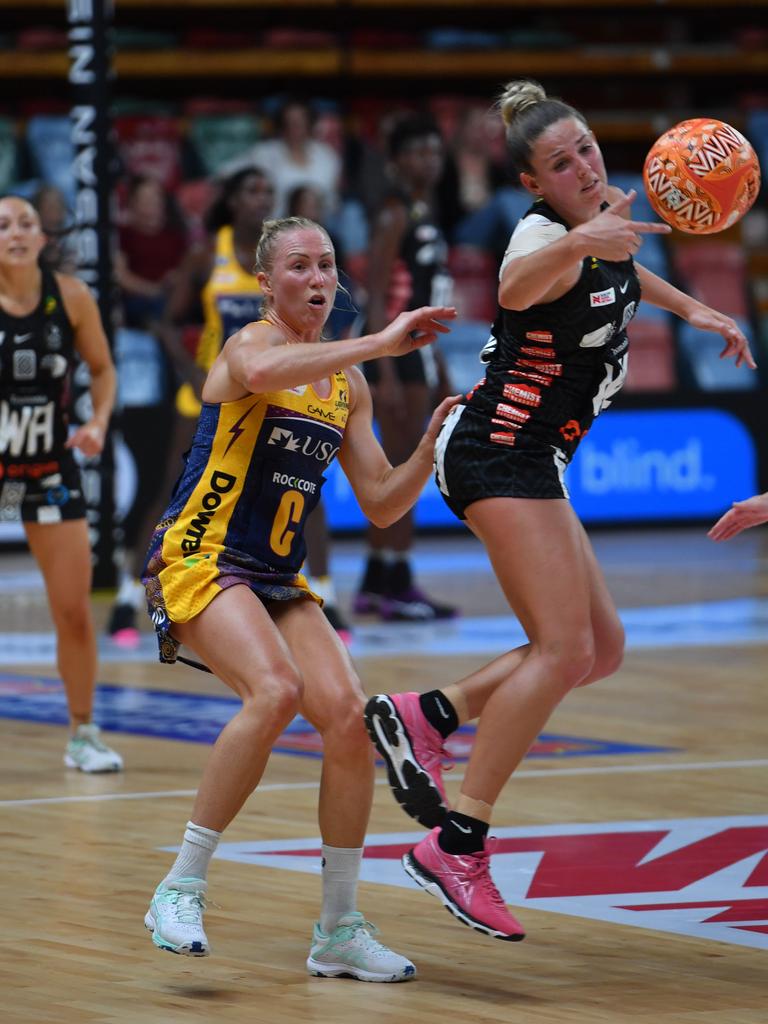 Koenen dazzles in Townsville Super Netball homecoming | Townsville Bulletin