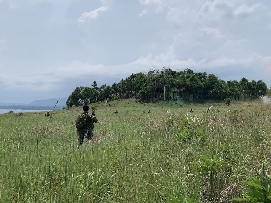 Soldiers from the 3rd Battalion, Royal Australian Regiment and the Papua New Guinean Defence Force on an island off the coast of Wewak Papua New Guinea, for a full mission profile. October 18, 2024