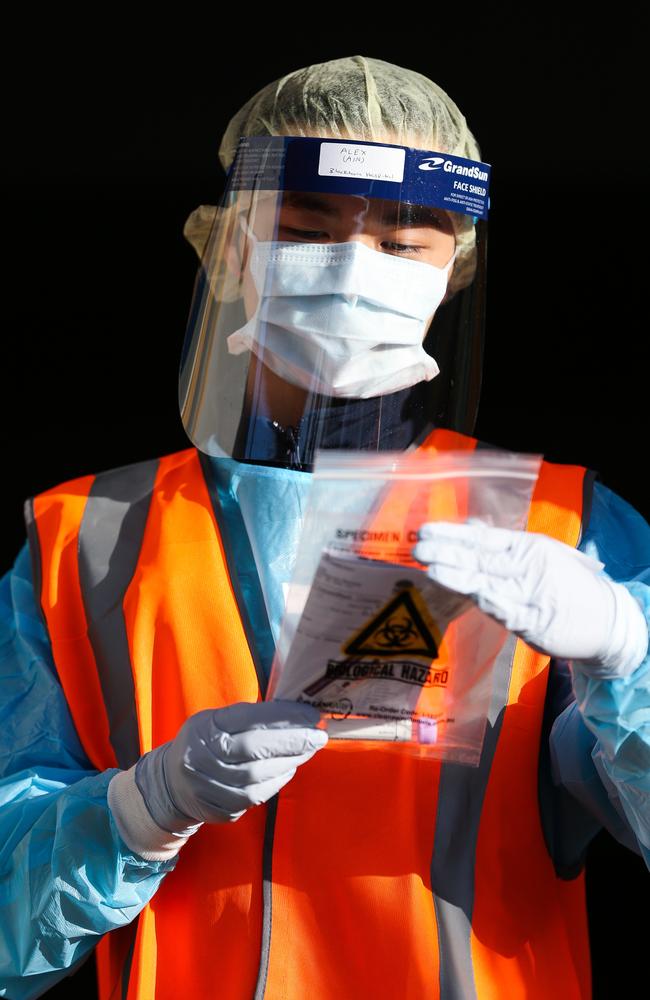 Medical staff at the pop-up testing clinic. Picture: NCA NewsWire/Gaye Gerard