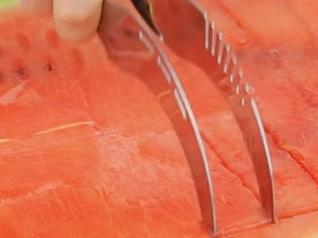 The perfect way to cut a watermelon