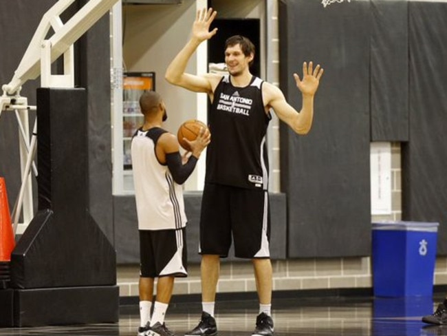 Boban Marjanovic's hands look impossibly huge