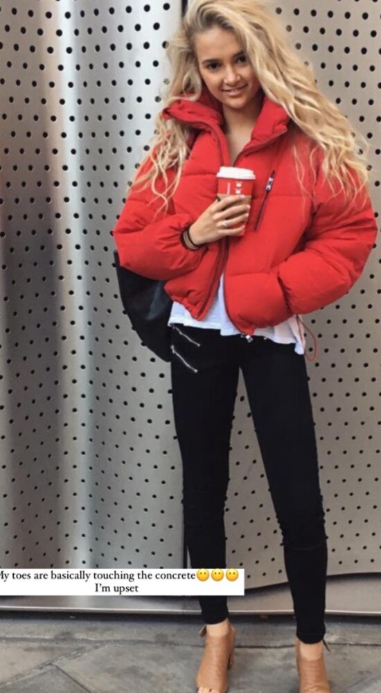 Molly looks unrecognisable in this old snap. Picture: Instagram/mollymae