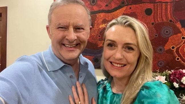 NSW Premier Chris Minns revealed Prime Minister Anthony Albanese joked they were both “punching above their weight” with their wives. Picture: Instagram